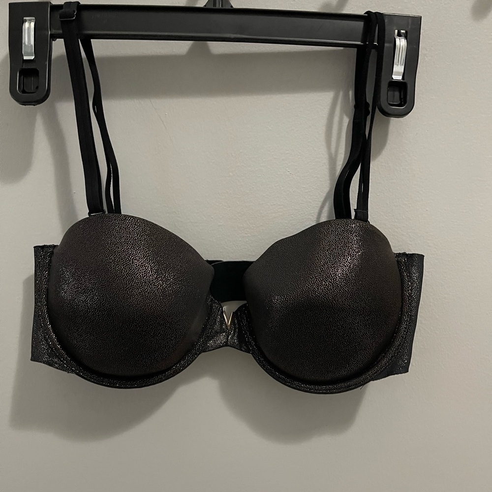 Victoria Secret Black & Gold Metallic underwire Bra 32D multi way bra